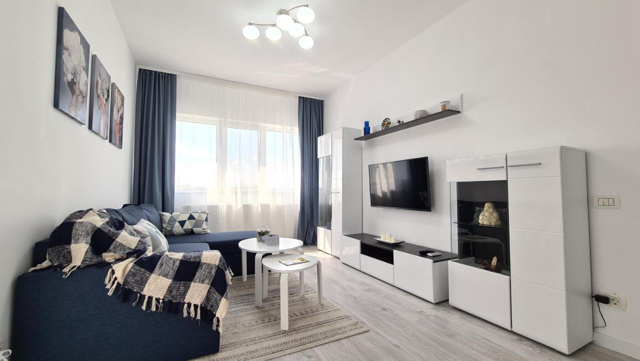 Bright Stylish Apartment In Pitesti 皮特什蒂 外观 照片